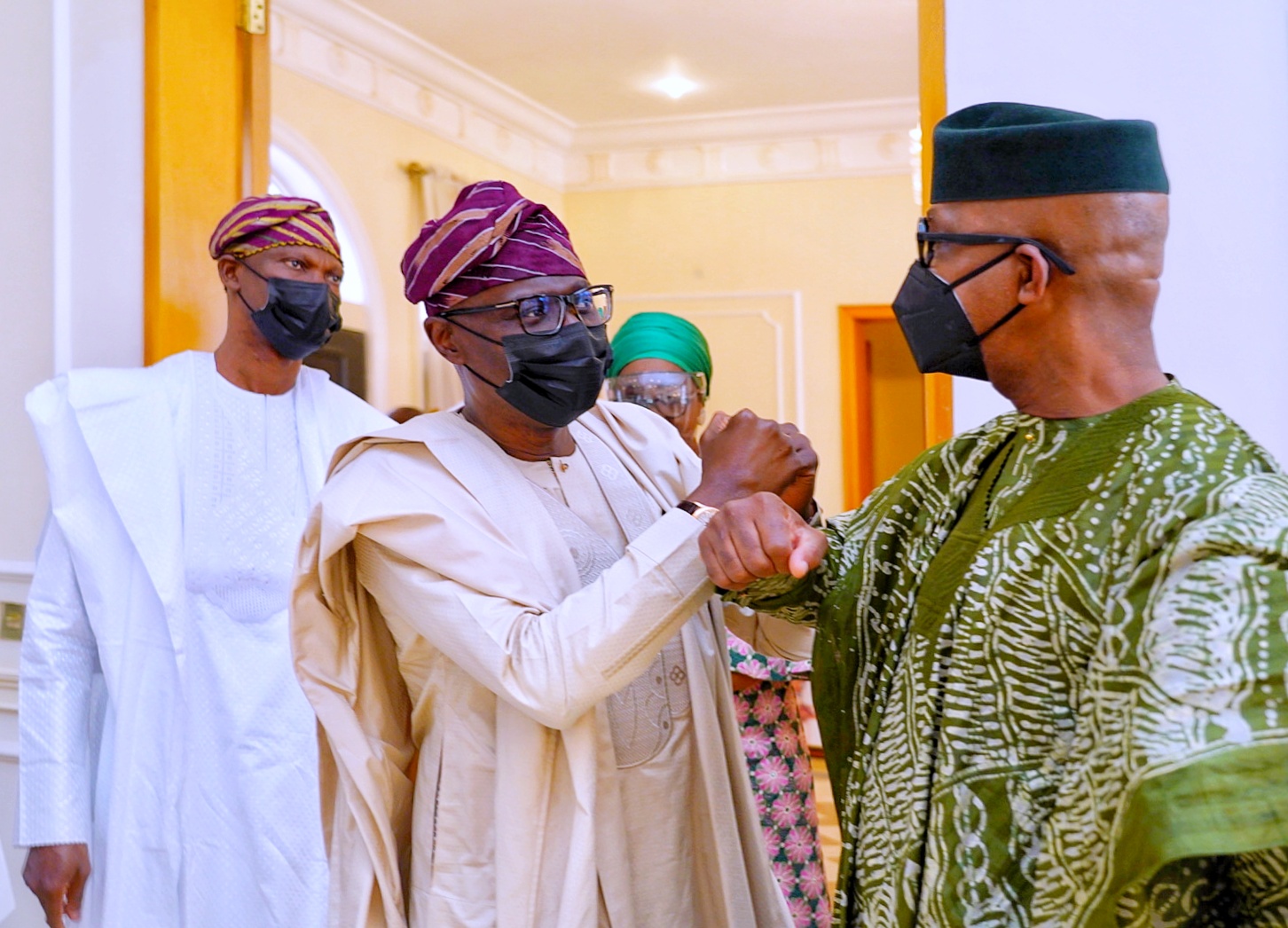 SANWO-OLU PAYS CONDOLENCE VISIT TO GOVERNOR ABIODUN OVER FATHER’S DEATH